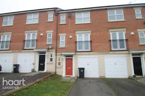 3 bedroom townhouse to rent, Eyebrook Close, Leicester