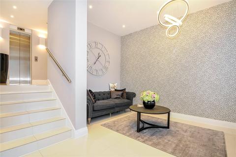 2 bedroom apartment to rent, Thames Avenue, Windsor, Berkshire, SL4