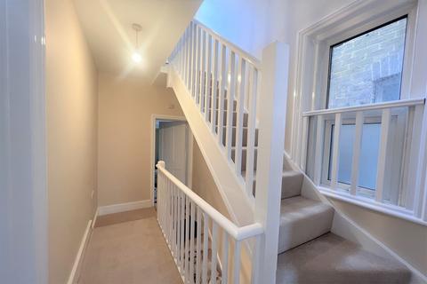 undefined, Madeira Avenue, Horsham, RH12