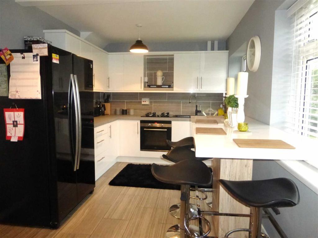 Kirkham Close, Hessle, Hessle, East Yorkshire, HU13 3 bed terraced