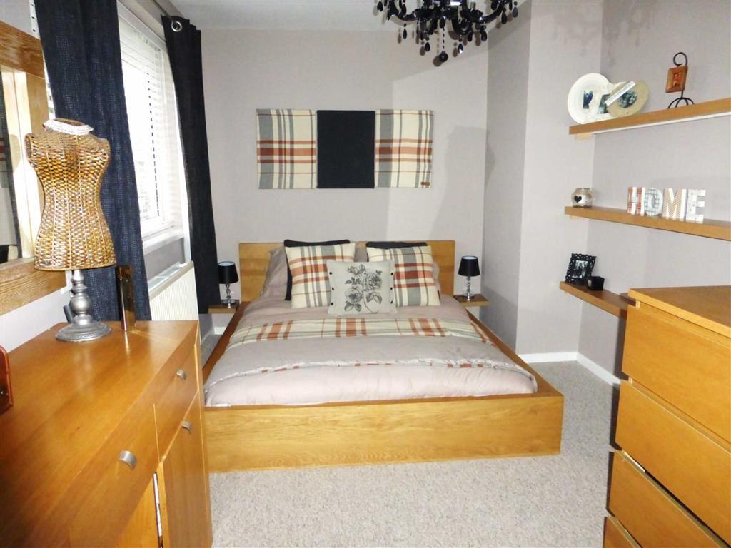 Kirkham Close, Hessle, Hessle, East Yorkshire, HU13 3 bed terraced