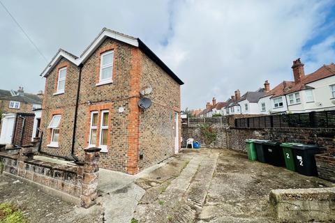 undefined, F2, 38 Motcombe Road, Eastbourne BN21 1QT