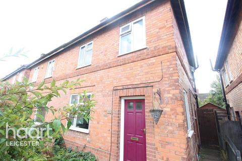 4 bedroom semi-detached house to rent, Keble Road off Welford Road