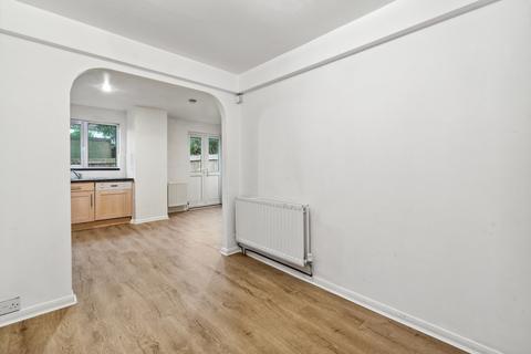 4 bedroom house to rent, Crowthorne Close, Southfields, London