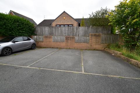 3 bedroom terraced house for sale, Manor Court, Catchgate, Stanley