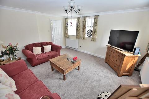 2 bedroom detached house to rent, The Coach House, Wolverhampton