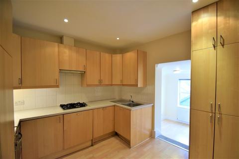 2 bedroom apartment to rent, Chiswick High Road, W4