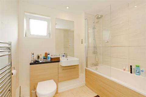 2 bedroom flat to rent, Island Apartments, 33 Basire Street, Islington, London