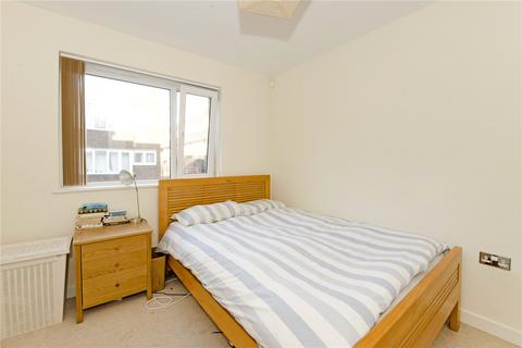 2 bedroom flat to rent, Island Apartments, 33 Basire Street, Islington, London