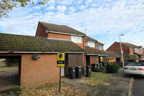 1 bedroom maisonette to rent, Wellington Road, North Weald, CM16