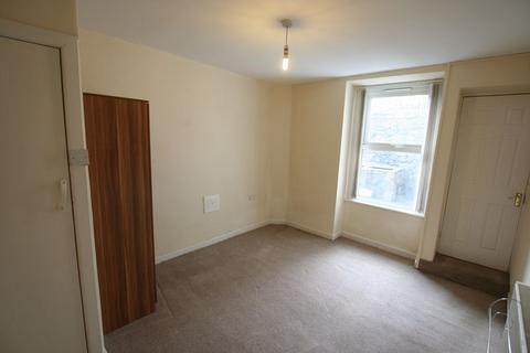 2 bedroom apartment to rent, Llangefni, Isle of Anglesey