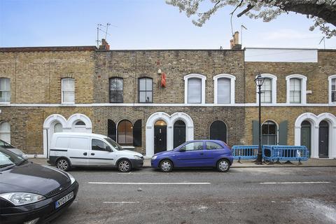 2 bedroom terraced house to rent, Cyprus Street, Bethnal Green, London, E2