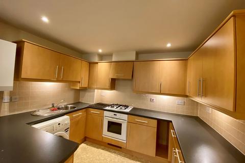 2 bedroom flat to rent, Ray Mercer Way, Kidderminster