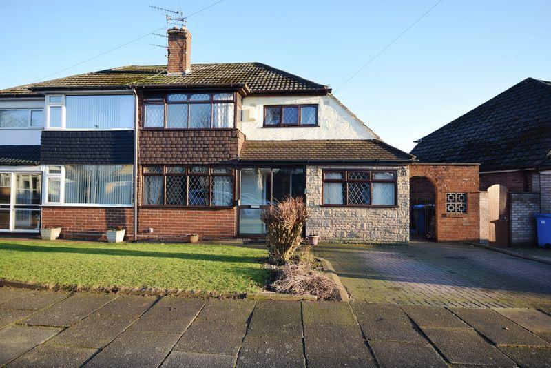 Lynton Crescent, Widnes 3 bed semidetached house £175,000