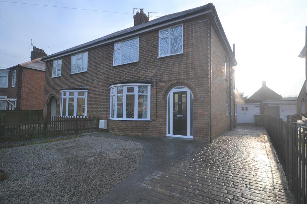 Beverley Road, Redcar TS10 3 bed semidetached house £154,500