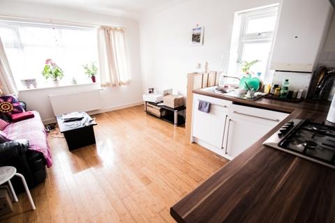 1 bedroom flat to rent, Palmerston Road - First Floor