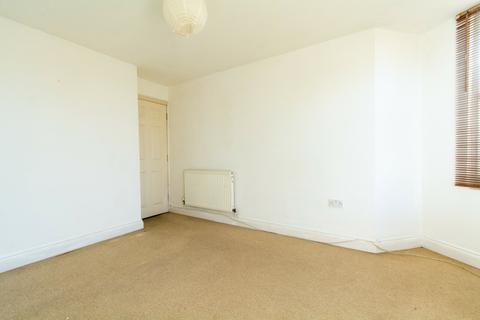 2 bedroom flat to rent, 2 Bed Flat on Wimborne Road