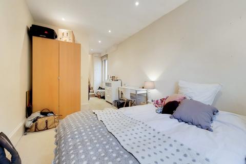 2 bedroom flat for sale, Battersea Rise, Battersea, London