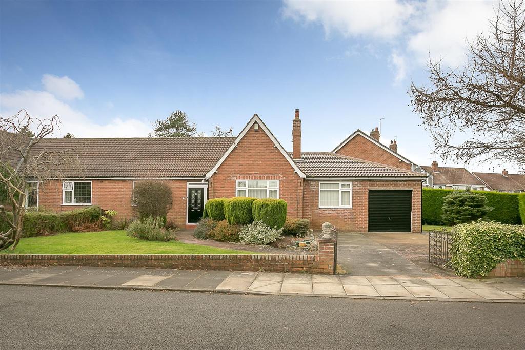 Hollywell Grove, Woolsington, Newcastle Upon Tyne 3 bed semidetached