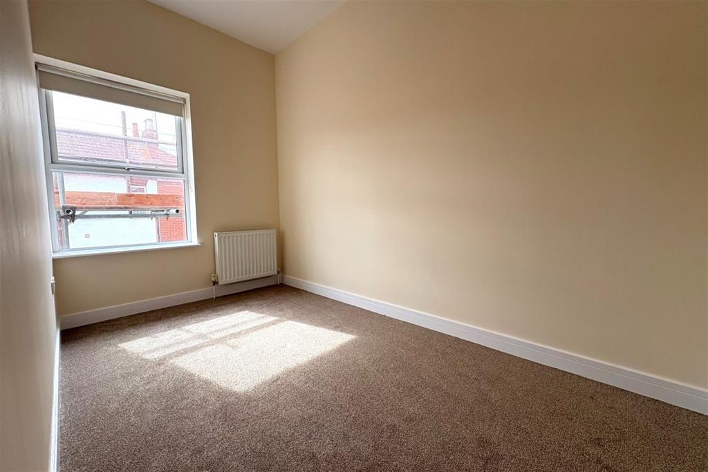 Apartment in Southampton - View 5