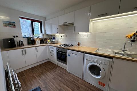 2 bedroom apartment to rent, Lancaster Drive, London, E14