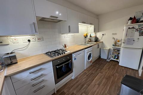 2 bedroom apartment to rent, Lancaster Drive, London, E14