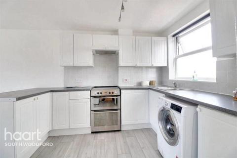 3 bedroom maisonette to rent, Tamar Square, Woodford Green