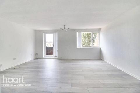 3 bedroom maisonette to rent, Tamar Square, Woodford Green