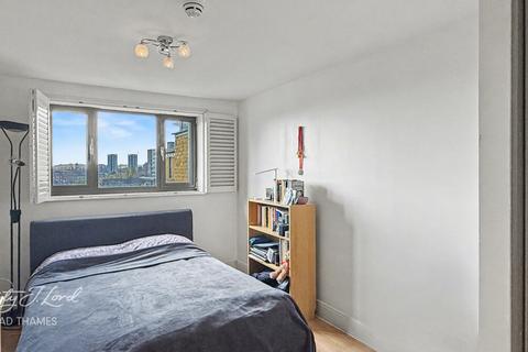 2 bedroom flat to rent, Sandover House, Spa Road, London, SE16