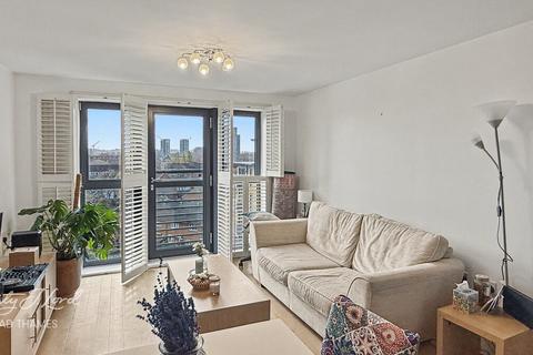 2 bedroom flat to rent, Sandover House, Spa Road, London, SE16