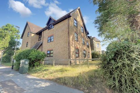 1 bedroom flat to rent, Birdhurst Rise, South Croydon, Surrey, CR2 7ES