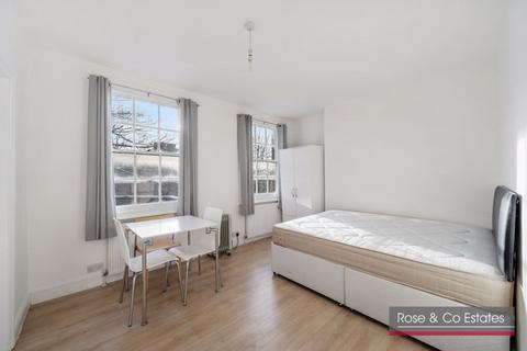 Studio to rent, Goldhurst Terrace, South Hampstead, London