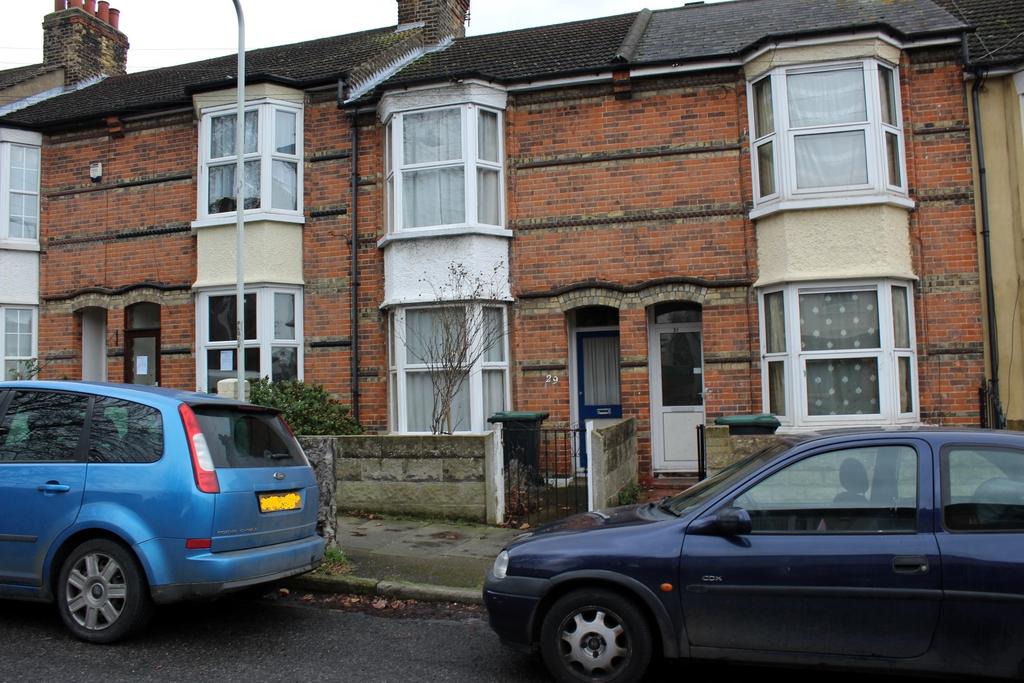 Park Avenue, Northfleet DA11 2 bed terraced house £229,995