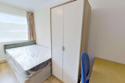 undefined, Guildford Park Avenue, Guildford, GU2 7NJ