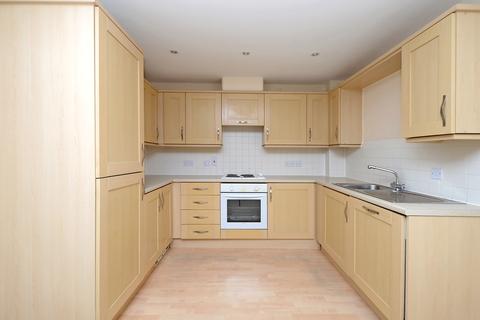 2 bedroom ground floor flat for sale - Blackwater, Surrey