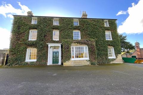 8 bedroom country house to rent, Tutsham Farm, West Farleigh