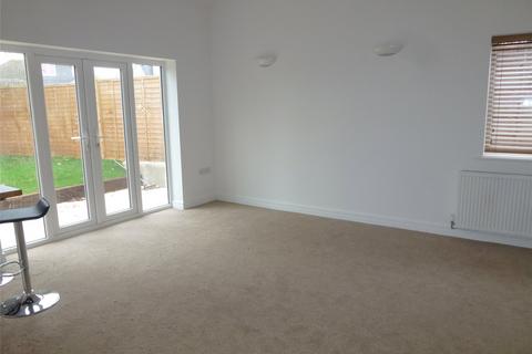 4 bedroom bungalow to rent, Main Road, Duston, Northampton, NN5