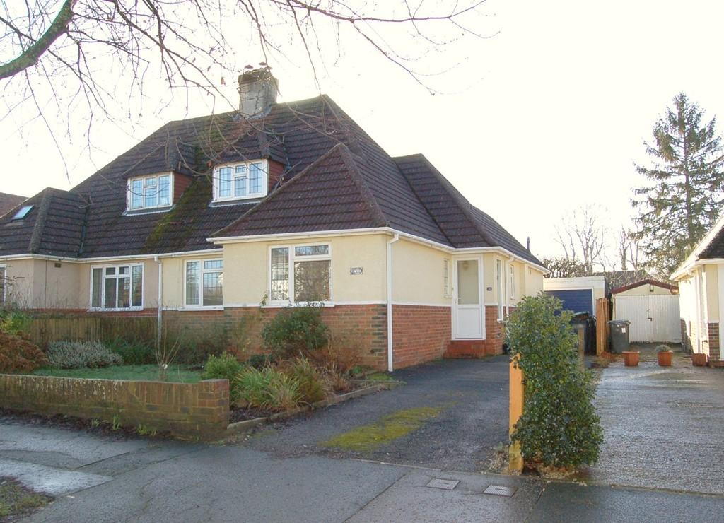 Grand Avenue, Hassocks, West Sussex 3 bed semidetached bungalow to