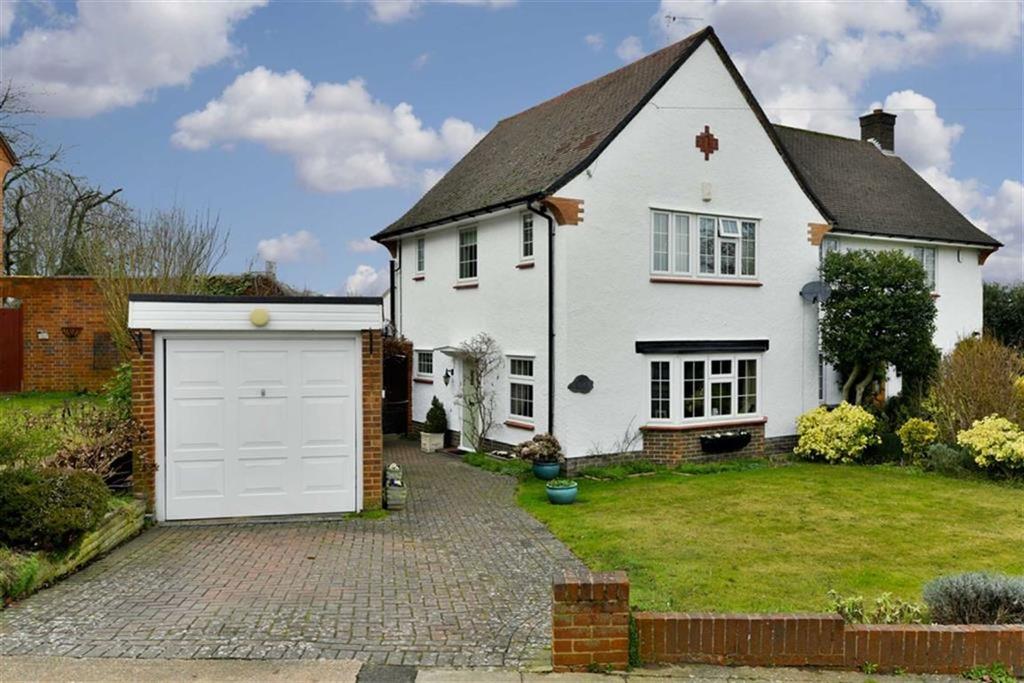 Partridge Mead, Banstead, Surrey 3 bed semidetached house £535,000