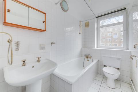 1 bedroom flat to rent, Chester Court, Albany Street, London