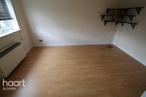 1 bedroom apartment to rent, Lovegrove Drive, SLOUGH