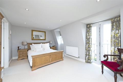 undefined, Burntwood Lane, Wandsworth, London, SW17
