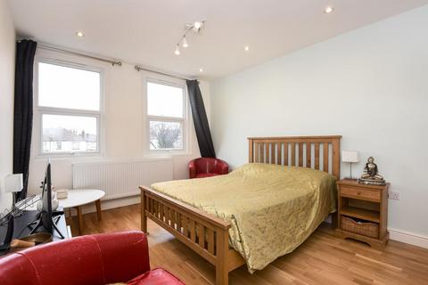 1 bedroom flat for sale, Bellingham Road, Catford