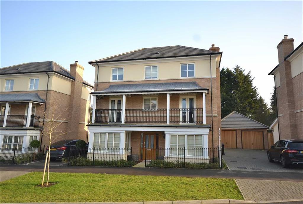Buckingham Road, Epping, Essex, CM16 6 bed detached house £895,000