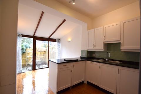 undefined, Southfield Road, Chiswick
