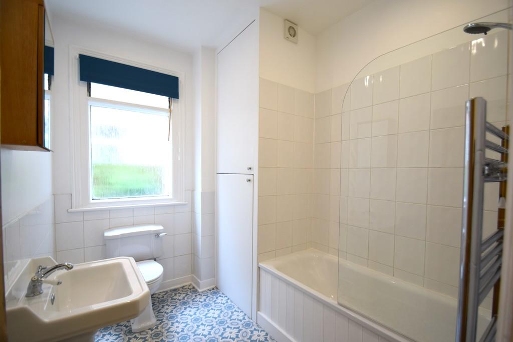 Bathroom2