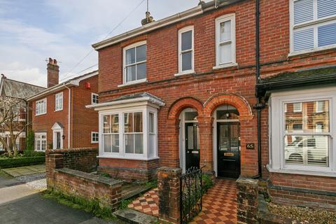 4 bedroom semi-detached house to rent, Fairfield Road, Winchester, SO22