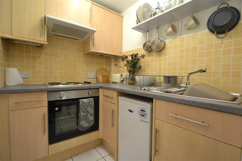 1 bedroom flat to rent, Winchester City Centre