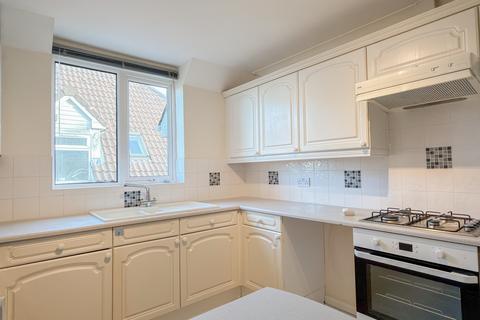 2 bedroom flat to rent, Lower Parkstone, Poole
