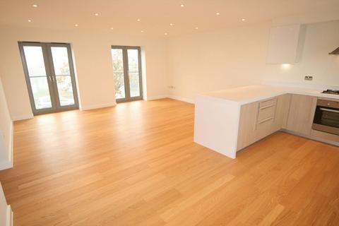 2 bedroom apartment for sale, Mitchley Hill, Sanderstead, Surrey
